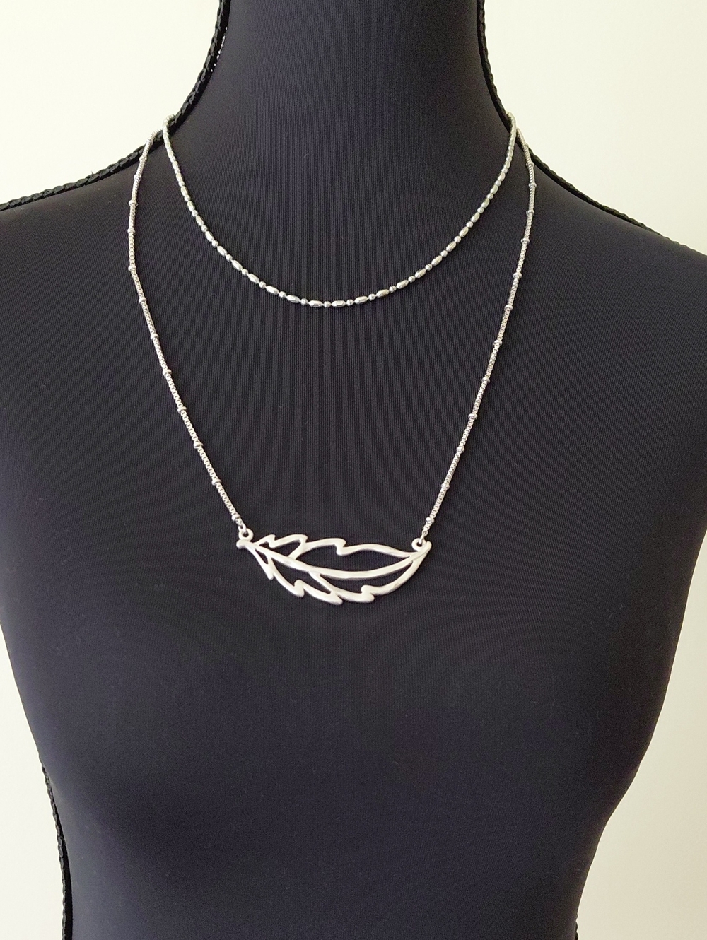 Delicate Silver Feather Pendant Necklace - Women Jewelry